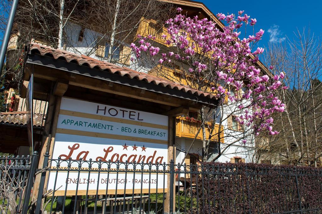 Hotel La Locanda ピンツォーロ エクステリア 写真