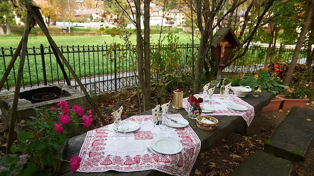 Hotel La Locanda ピンツォーロ エクステリア 写真